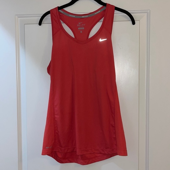 NIKE DRI-FIT Women’s Size Medium - Coral Pink Racerback tank top EUC - Picture 8 of 9